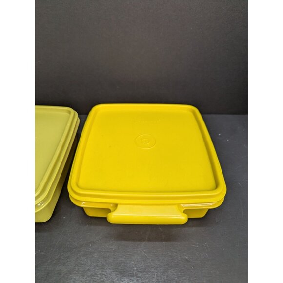 Vintage Tupperware Sandwich Keeper 1 Olive Green 1 Yellow with Lids - Picture 6 of 8